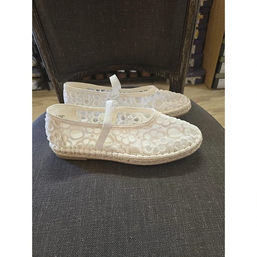 Women's Celia Floral Lace Mary Jane Espadrille Flat with Memory Foam Insole‎ 9.5